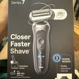Braun Series 7 Electric Shaver - Silver Gray